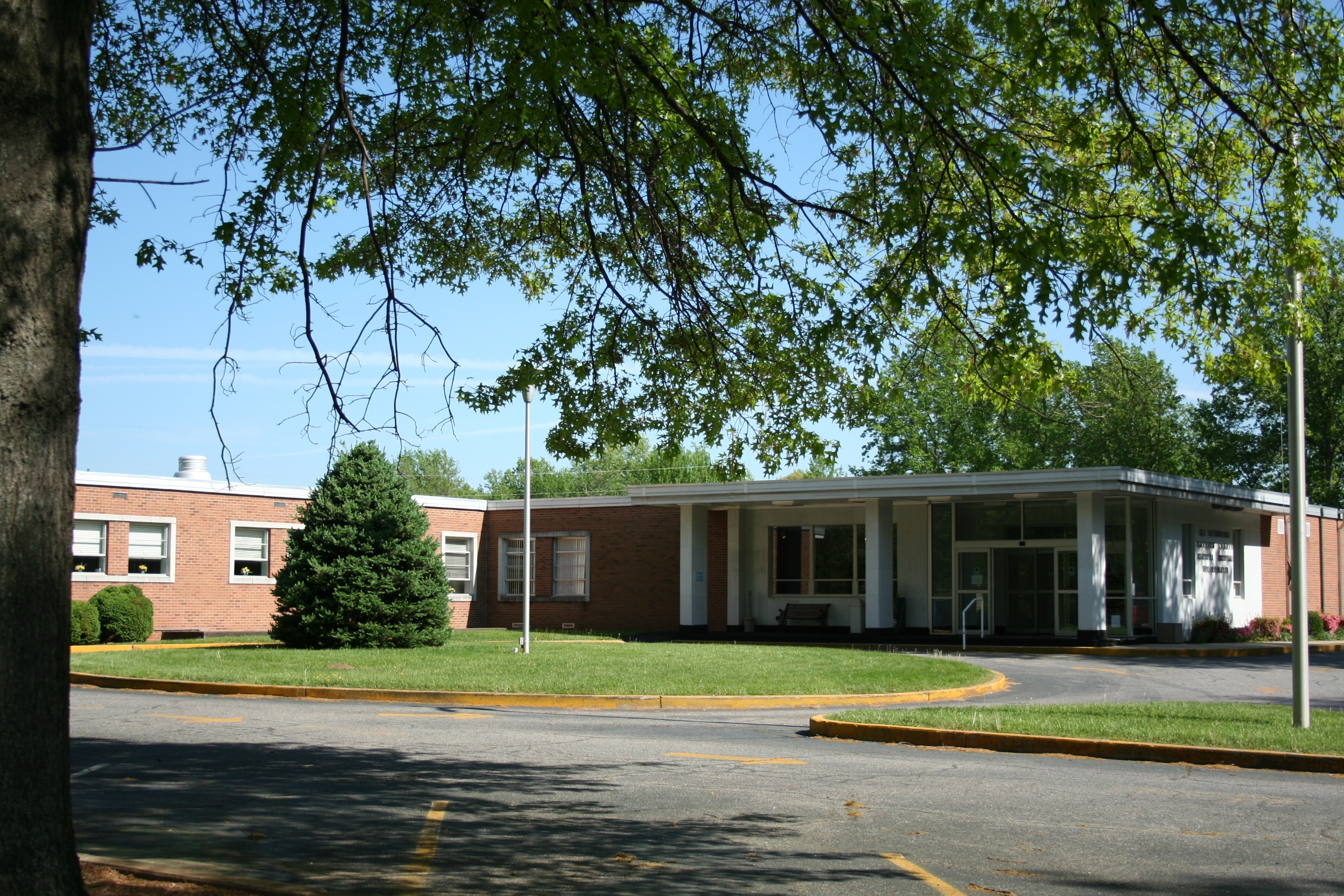 Pioneer Community Hospital